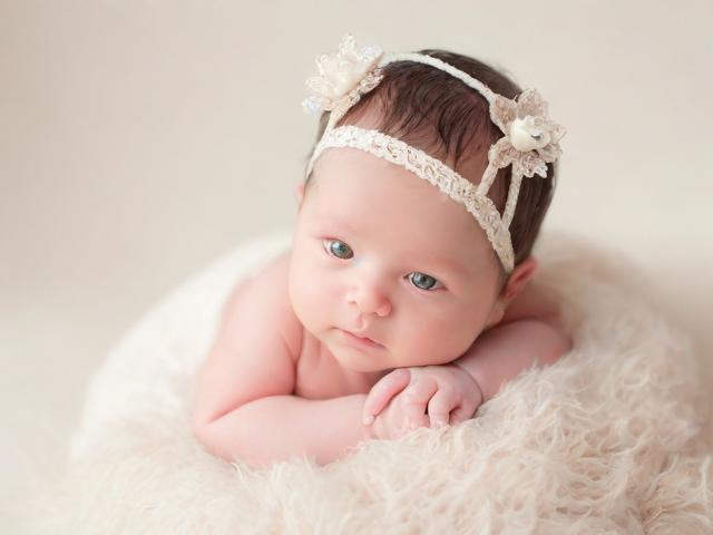 朋友女儿生孩子祝福语，朋友女儿生孩子祝福语简短